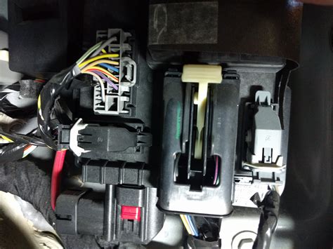 2011 ford f250 smart junction box|Suspected SJB problem .